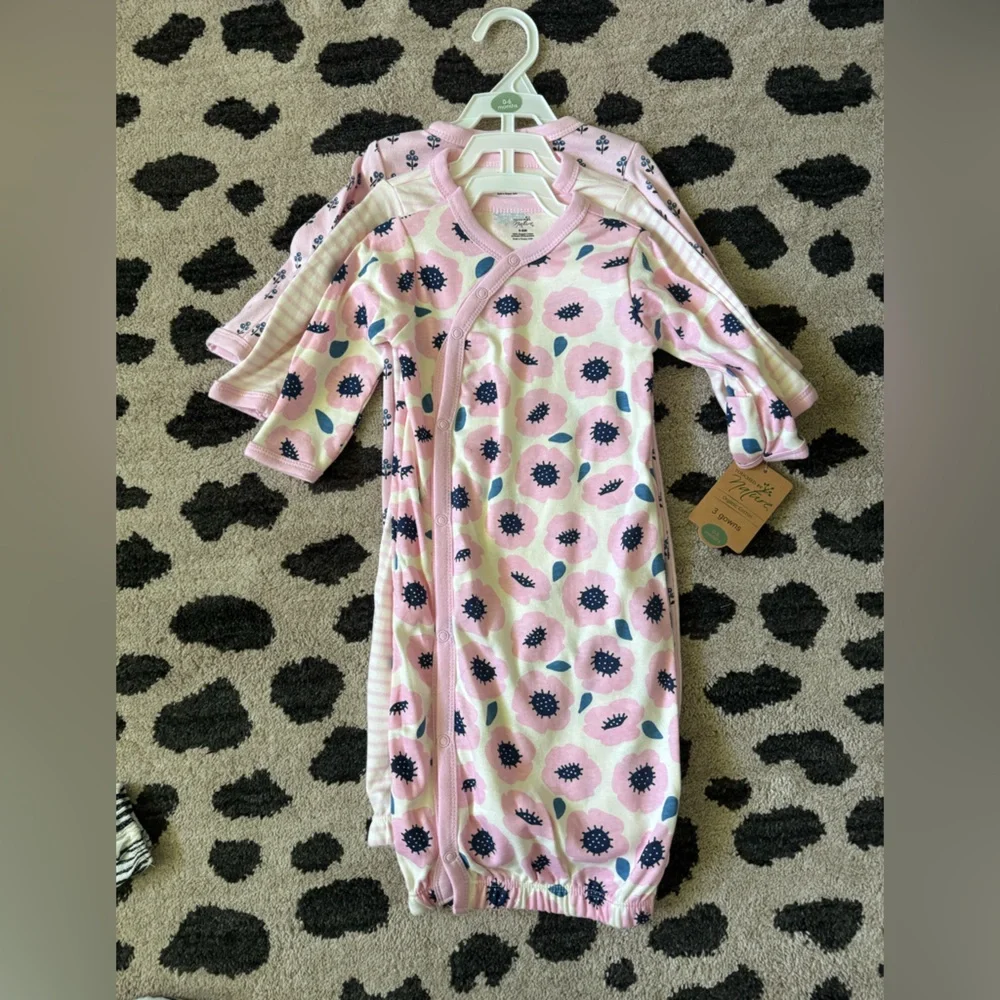 Assorted Baby Girl Clothing Bundle. All brand new with tags sizes 0-6 months. - Picture 5 of 9